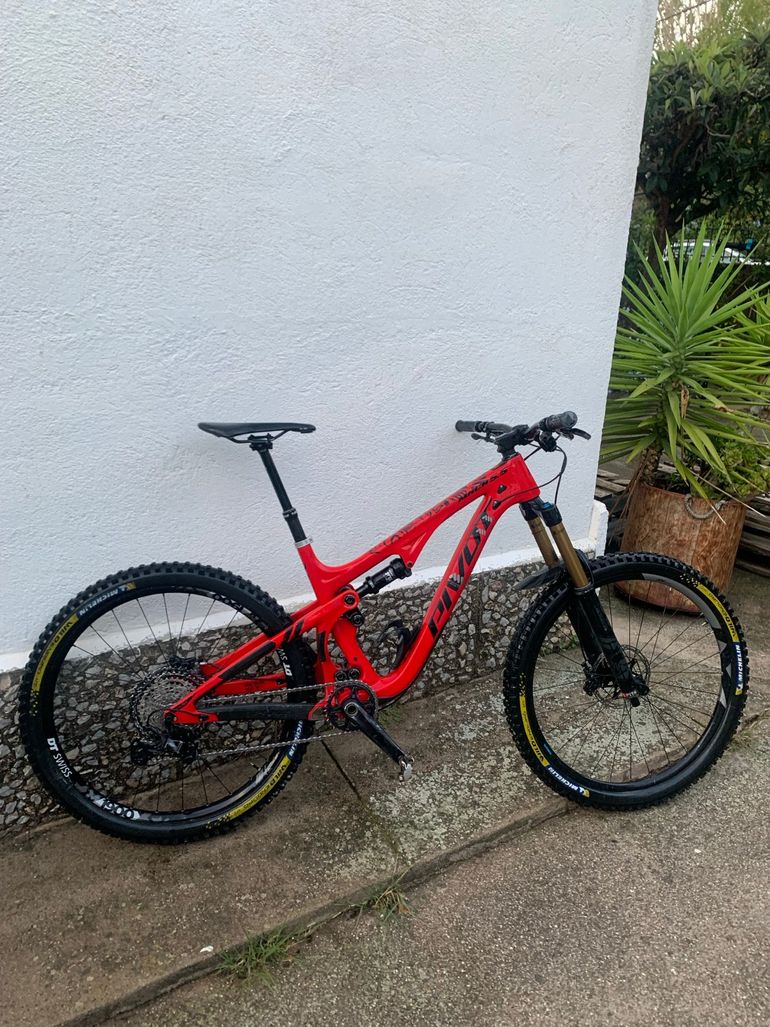 2019 pivot mach 5.5 sale