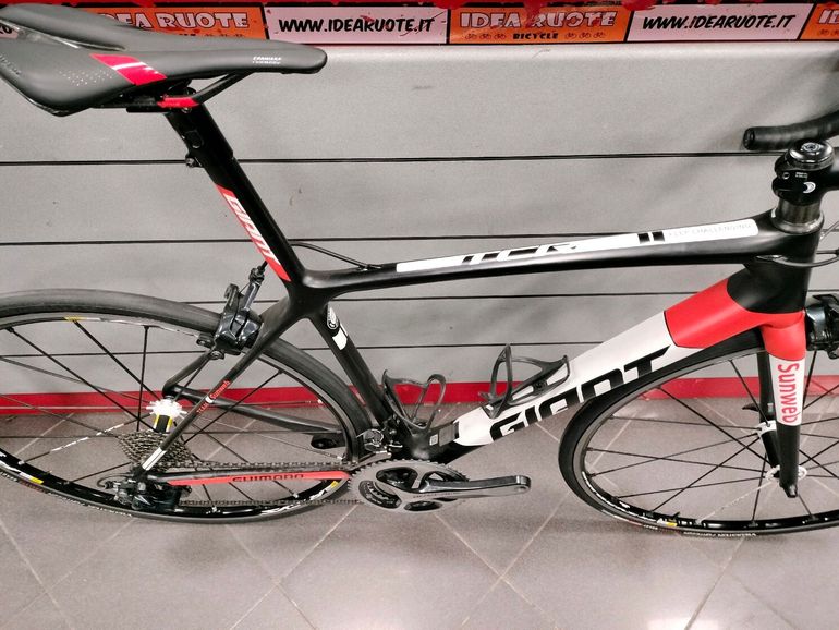 Giant TCR Advanced Pro Team used in LG buycycle