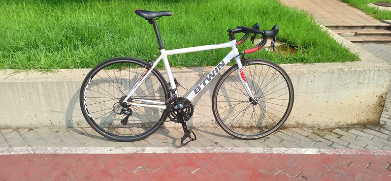 B TWIN 300 used in 54 cm buycycle