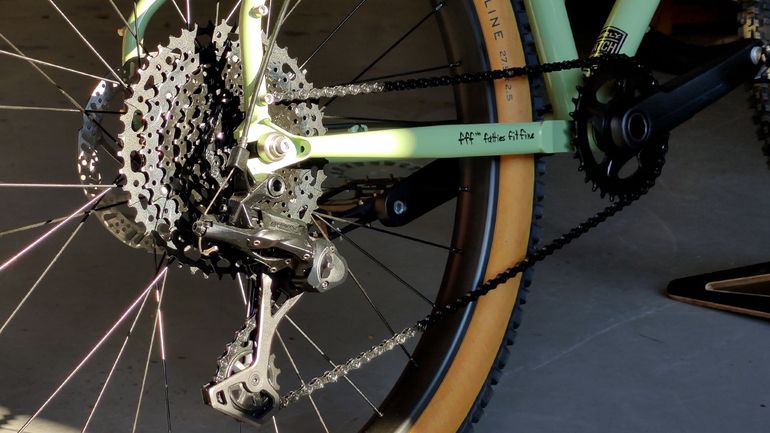 Used Surly Ghost Grappler 2022 Road & Gravel, Grün — image 3 of 10