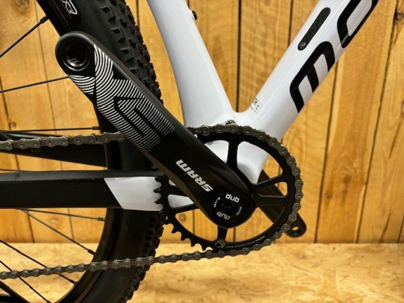 Použité Mondraker CHRONO CARBON 2022 2022 Mountainbike — obrázek 3 z 8