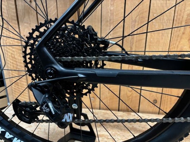 Použité Mondraker CHRONO CARBON 2022 2022 Mountainbike — obrázek 2 z 8