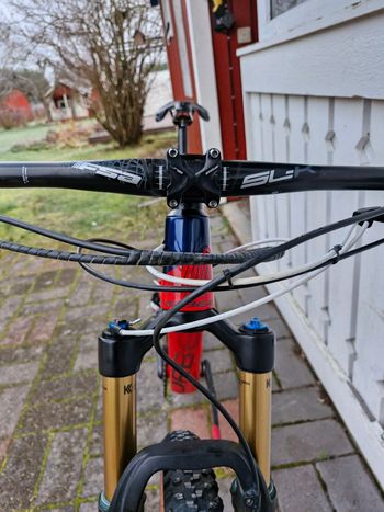 Orbea OIZ M10-TR 2019 2019 Mountainbike usato, Rosso — immagine 2 di 17