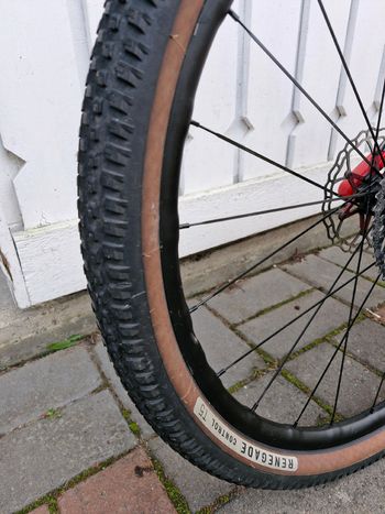 Orbea OIZ M10-TR 2019 2019 Mountainbike usato, Rosso — immagine 7 di 17