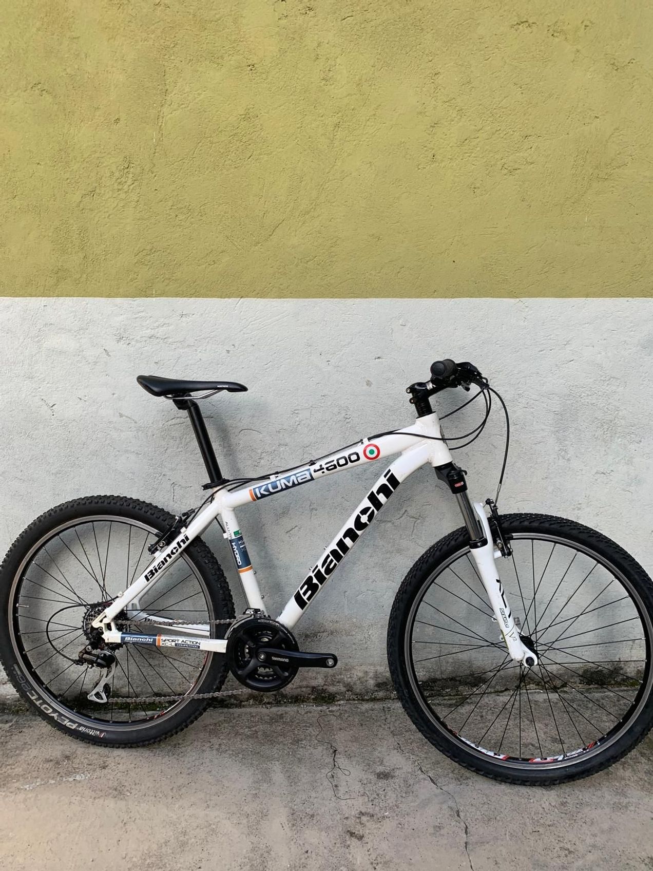 Bianchi Kuma 27.4 Acera Altus 3x8 VBrake