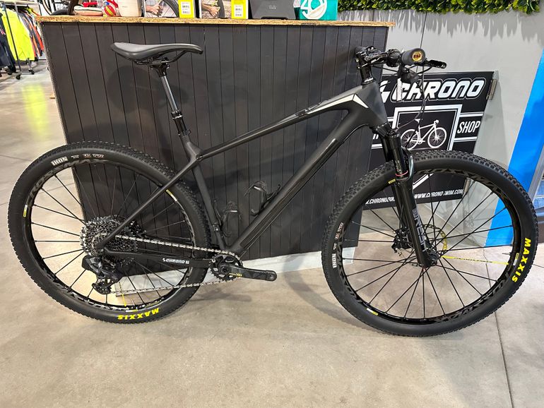 Raven Max Focus Raven Elite Carbon Focus RAVEN MAX Team 2018 - Main Image