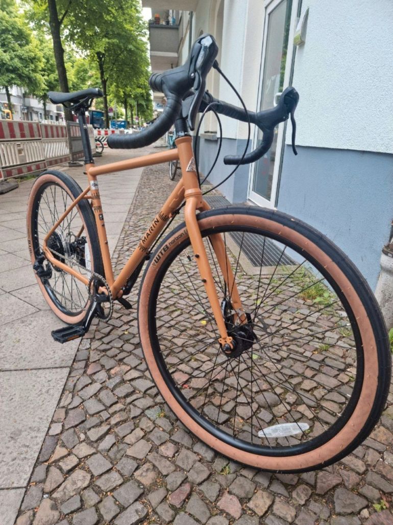 Used Marin Nicasio+ 2022 Road & Gravel, Orange — image 3 of 3