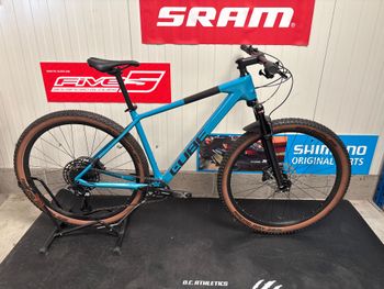 Used CUBE REACTION C:62 ONE 2023 2023 Mountainbike, Blue, 29 — image 1 of 3