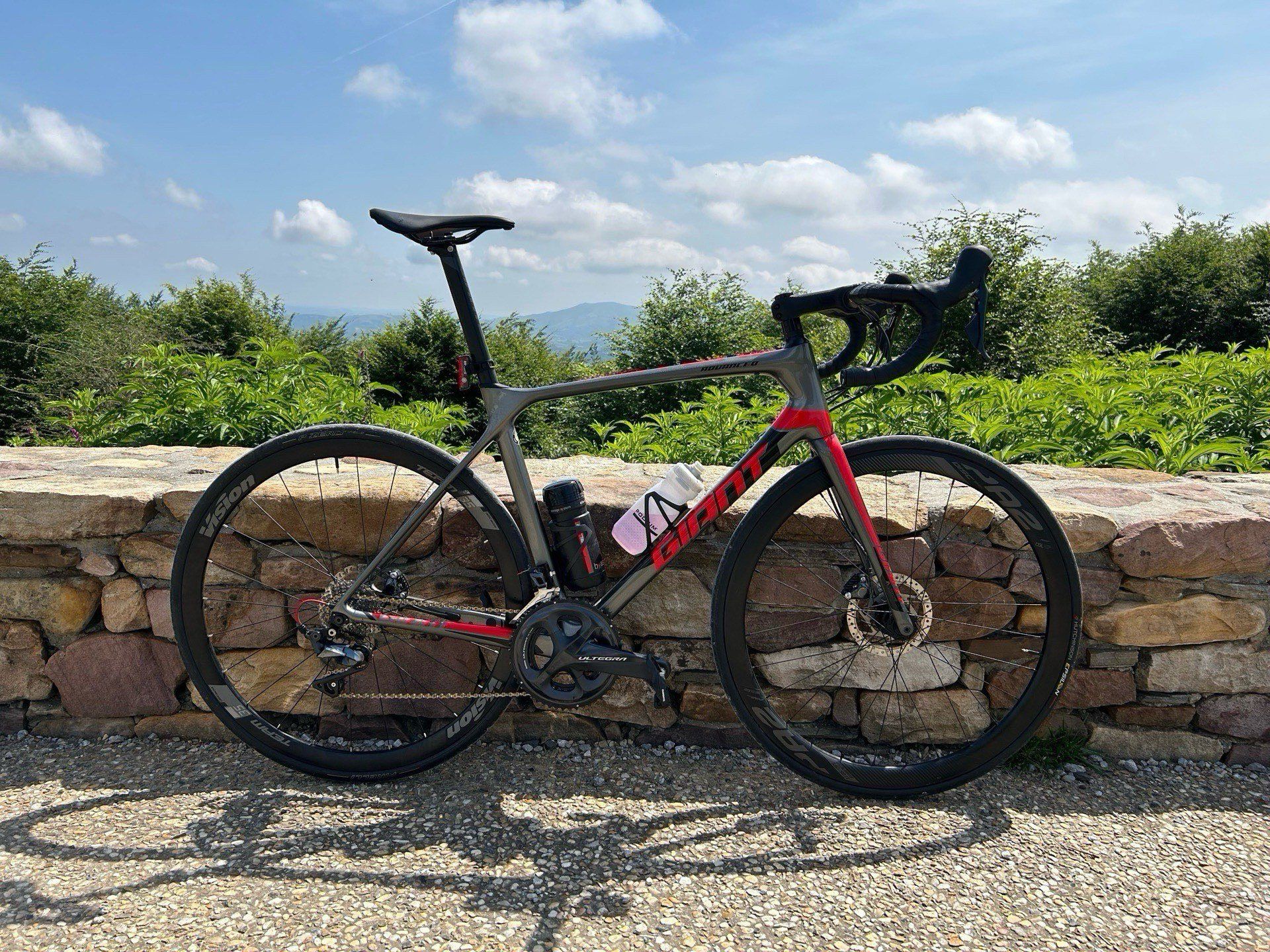 Giant TCR Advanced 1 Disc KOM used in MD buycycle UK