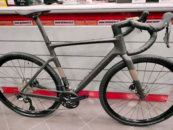 Used Scott Addict Gravel 40 2024 2024 Road & Gravel
