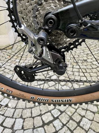 Used Specialized Stumpjumper Comp Carbon 29 2020 Mountainbike — image 11 of 12