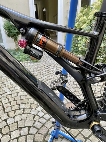 Used Specialized Stumpjumper Comp Carbon 29 2020 Mountainbike — image 9 of 12