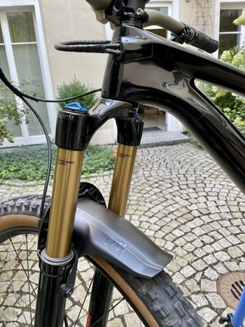 Used Specialized Stumpjumper Comp Carbon 29 2020 Mountainbike — image 4 of 12