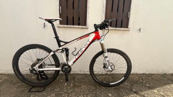 Used Ghost AMR 7500 2011 Mountainbike, Red — image 1 of 12