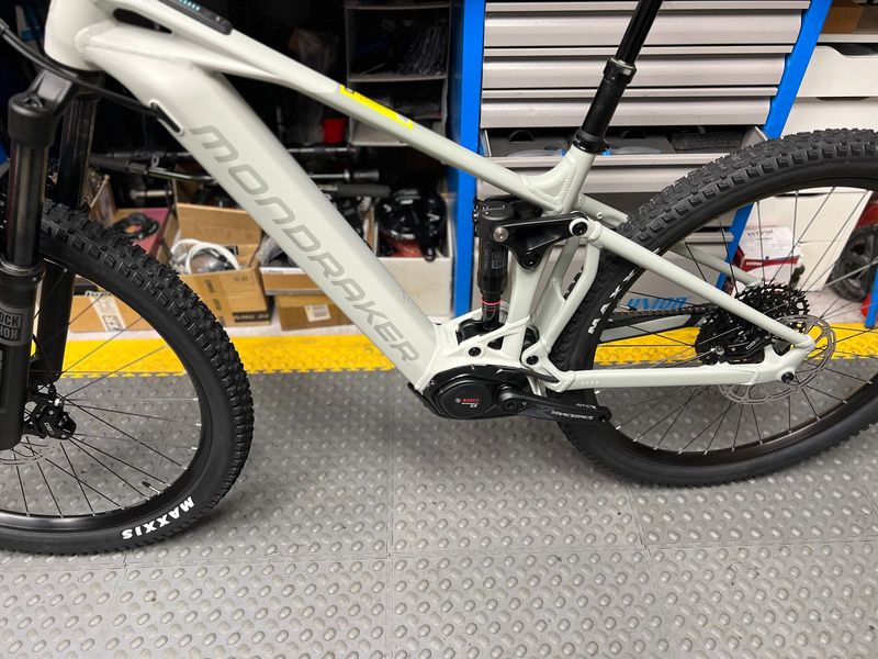 Used Mondraker CHASER R 2024 2024 Mountainbike, Light Gray, 29 — image 19 of 21