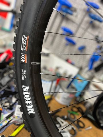 Used Mondraker CHASER R 2024 2024 Mountainbike, Light Gray, 29 — image 3 of 21