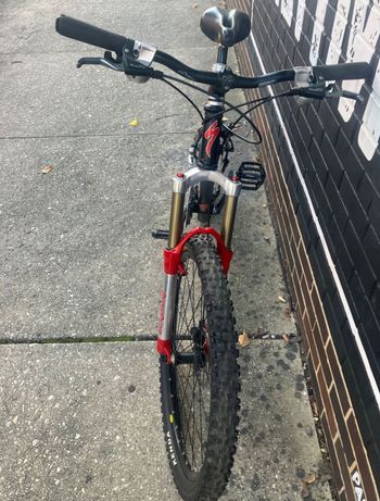 Used Specialized Stumpjumper FSR Pro Carbon 2009 2009 Mountainbike, Negro — image 3 of 11