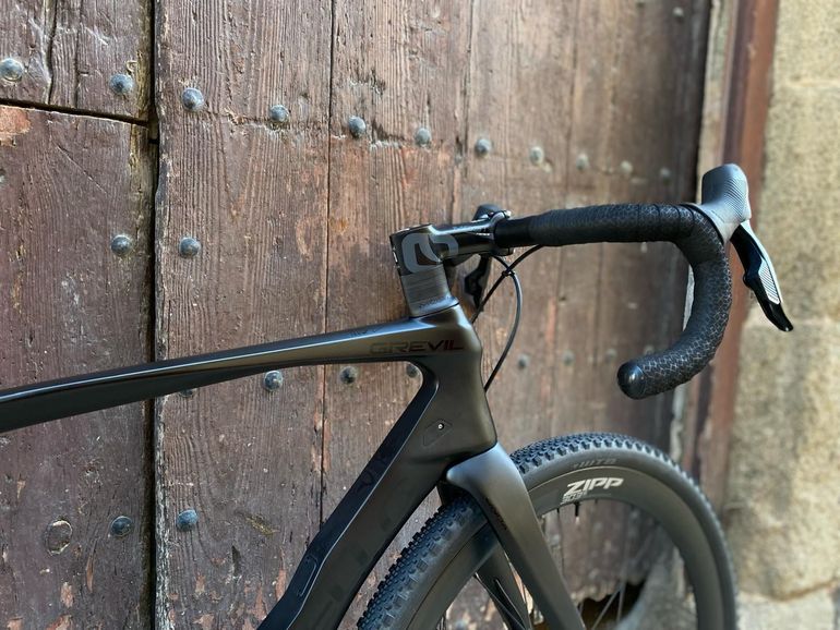 Pinarello Grevil Force ETAP AXS 2022 2022 Road & Gravel usato, Nero — immagine 3 di 5