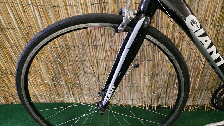 Giant Defy 3 used in LG buycycle