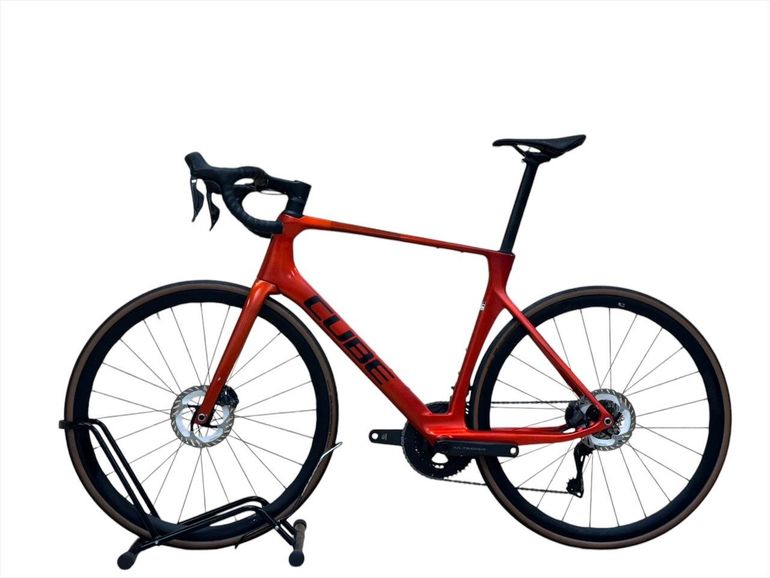 Used CUBE Cube Agree C62 Race Carbon Shimano Ultegra Di2 2024 Road & Gravel, Red — image 2 of 12