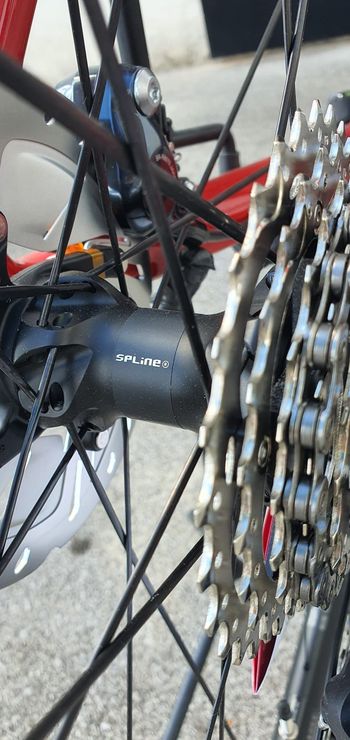 Used Lapierre 6.0 sl carbon shimano 105 2021 Road & Gravel, Red — image 2 of 14