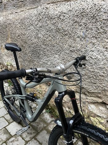 Used Ibis Ripmo V2 2022 Mountainbike — image 2 of 9