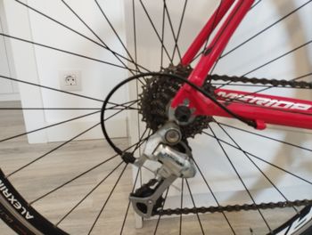 Used Merida SCULTURA SUPERLITE LTD 2019 Road & Gravel, Red — image 4 of 5