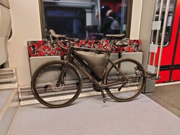 Used Orbea ORCA M30 2022 2022 Road & Gravel, Black — image 13 of 23