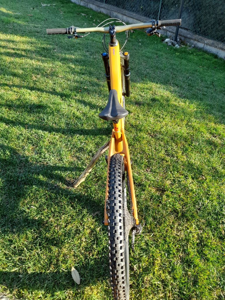 Used Canyon Torque 29 CF 7 2024 2024 Mountainbike, Black, 29 — image 10 of 11