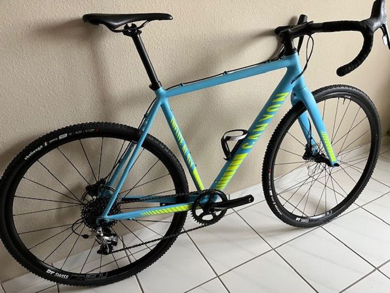 Canyon Inflite AL SLX 8.0 Pro Race used in M buycycle