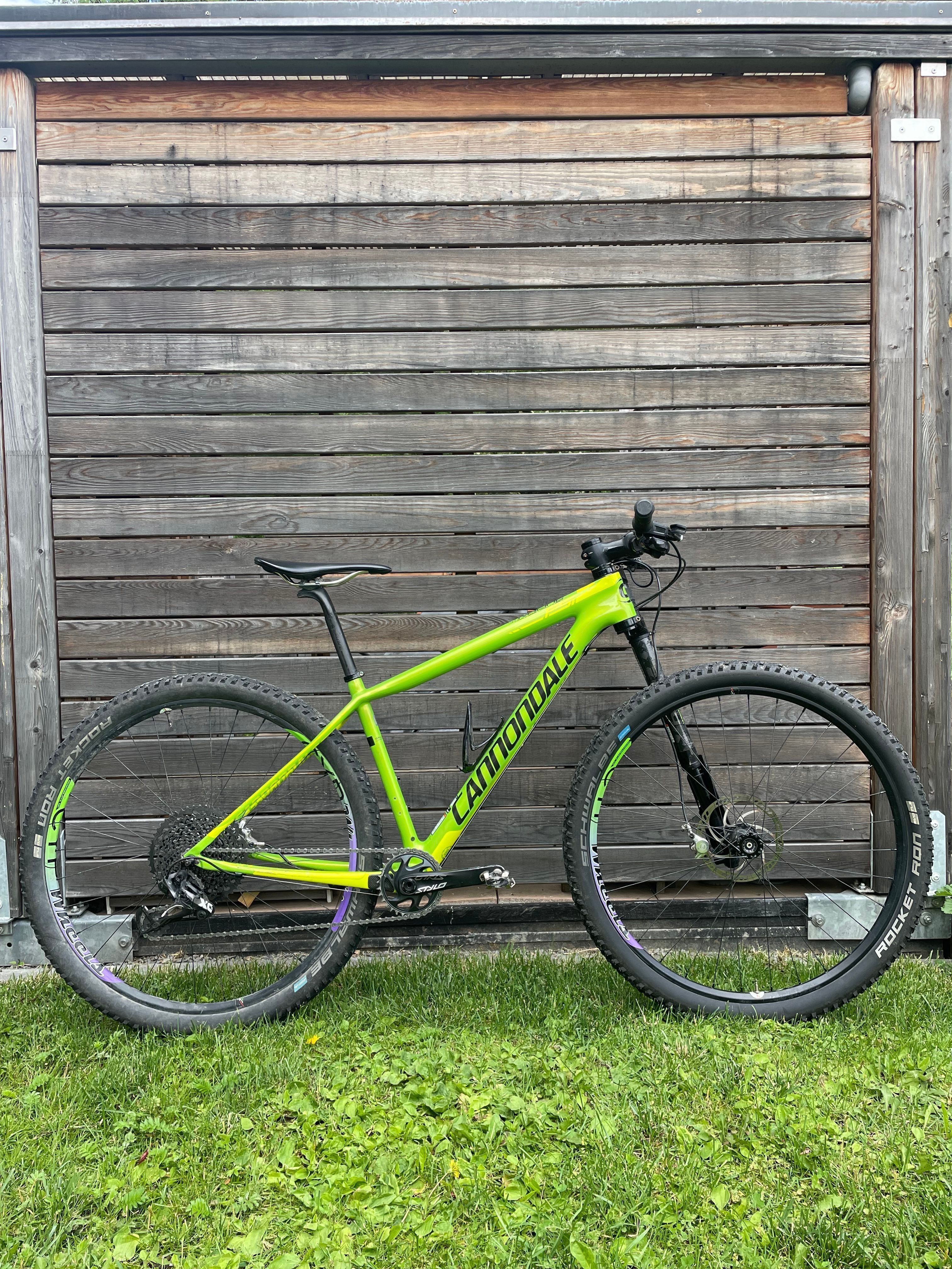 Cannondale F Si Carbon 2 used in M buycycle