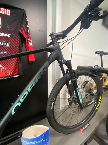 Used Orbea ALMA H30 2022 2022 Mountainbike, Black, 29 — image 2 of 4