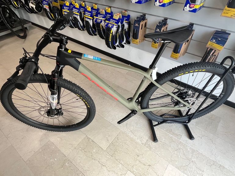 Brugt Orbea ALMA M30 2022 2022 Mountainbike — billede 2 af 5