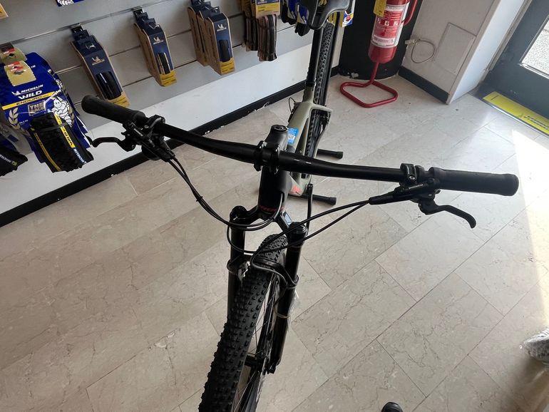 Brugt Orbea ALMA M30 2022 2022 Mountainbike — billede 3 af 5