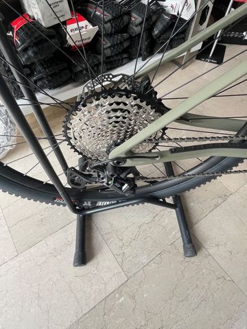Używany Orbea ALMA M30 2022 2022 Mountainbike — zdjęcie 4 z 5