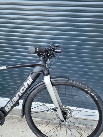 Bianchi e-Impulso Tourer - Deore 2022 2022 Road & Gravel usato, Nero — immagine 5 di 5