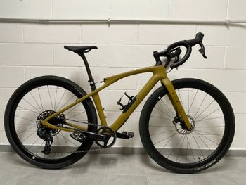 Used Specialized Diverge STR Expert 2023 2023 Road & Gravel, Orange — image 1 of 3