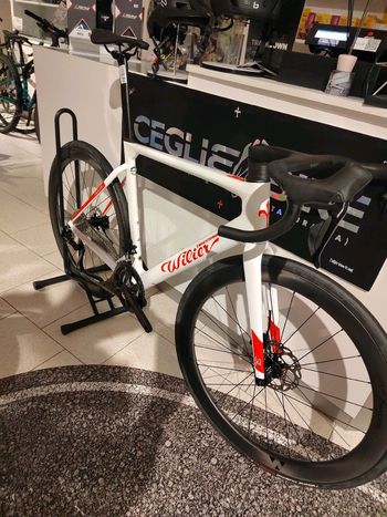 Used Wilier FILANTE SL SHIMANO 105 R7150 Di2 12S 2024 2024 Road & Gravel — image 2 of 3