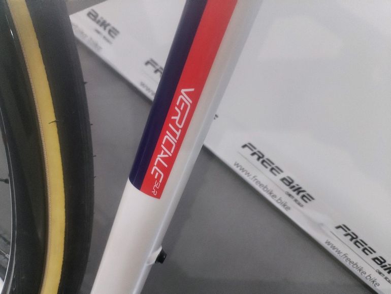 Used Wilier VERTICALE SLR 2024 Road & Gravel, Weiß — image 8 of 17