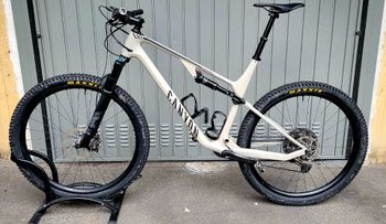 Used Canyon Lux Trail CF 7 2022 2022 Mountainbike, Light Gray, 29 — image 2 of 5