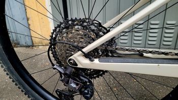 Used Canyon Lux Trail CF 7 2022 2022 Mountainbike, Light Gray, 29 — image 4 of 5