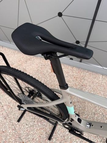 Used Scott Solace Gravel eRIDE 30 2024 2024 Road & Gravel, Light Gray — image 5 of 14