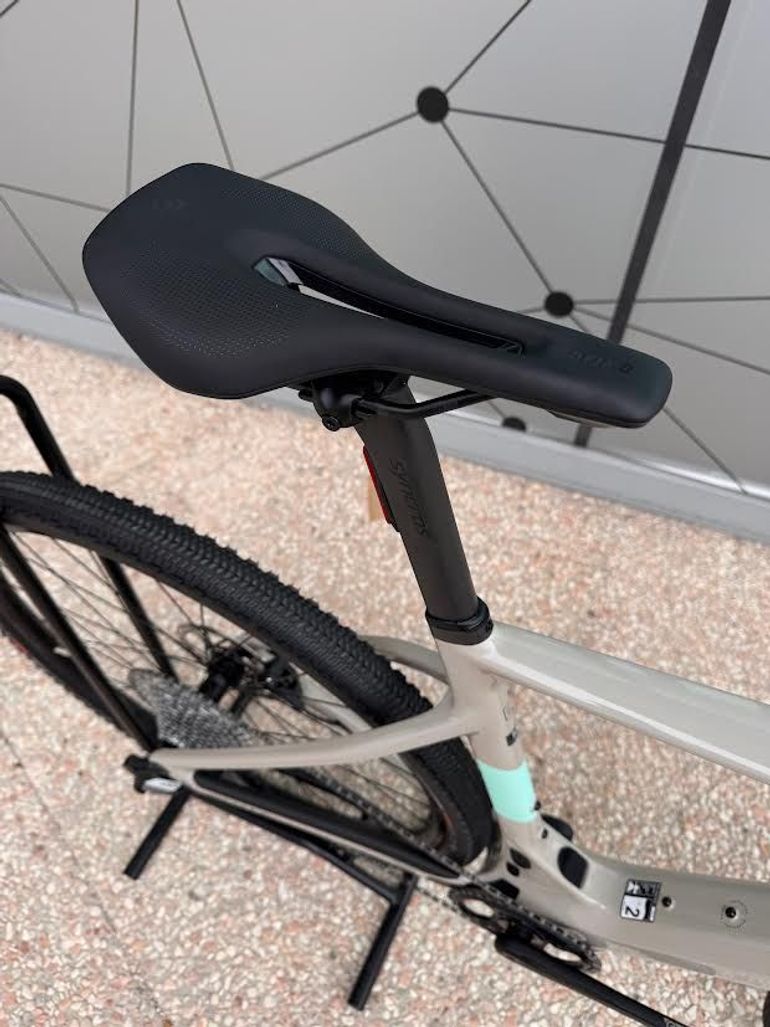Used Scott Solace Gravel eRIDE 30 2024 2024 Road & Gravel, Light Gray — image 5 of 14