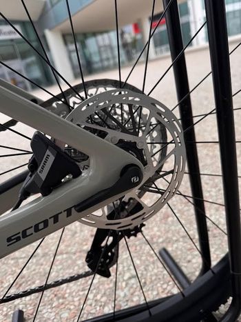 Used Scott Solace Gravel eRIDE 30 2024 2024 Road & Gravel, Light Gray — image 10 of 14