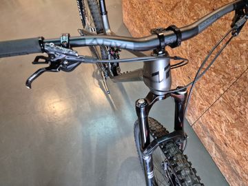 Gebrauchtes Transition Sentinel Carbon XT 2021 2021 Mountainbike, Hellgrau, 29 — Bild 3 von 4