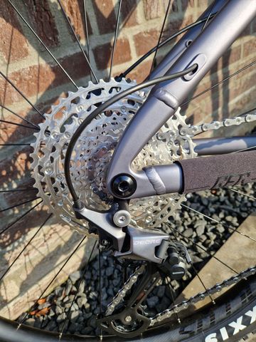 Used Dartmoor 29er 2025 Mountainbike, Light Gray, 29 — image 7 of 9