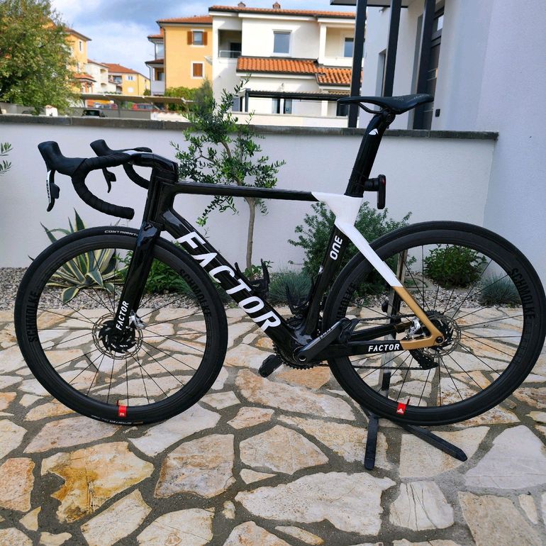 Tweedehands Factor One SRAM Red eTap 2022 Road & Gravel — afbeelding 3 van 8