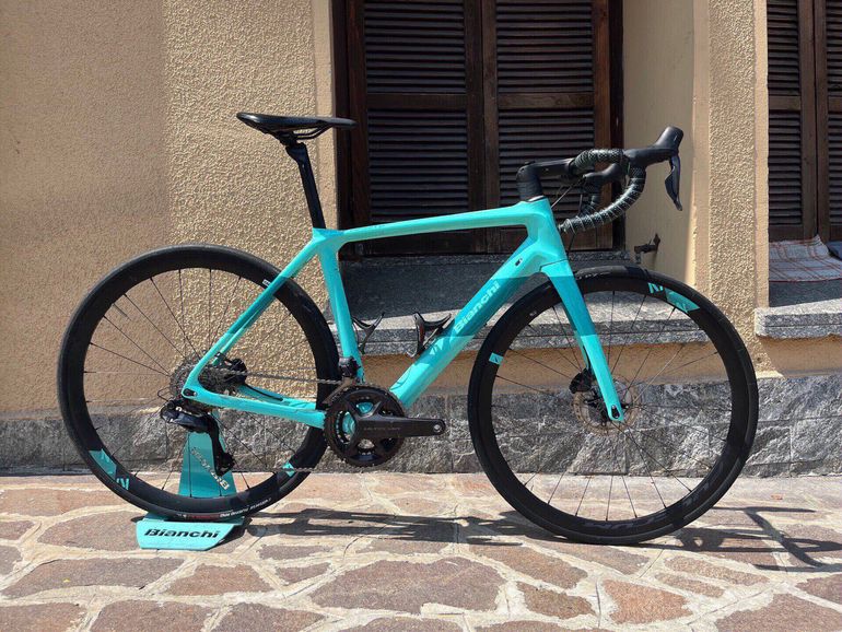 Used Bianchi Infinito Ultegra Di2 2023 2023 Road & Gravel, Blue — image 1 of 4