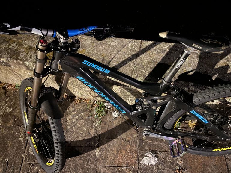Used Mondraker Sum 2016 Mountainbike, Black, 26 — image 3 of 7