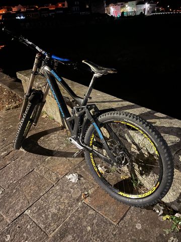 Used Mondraker Sum 2016 Mountainbike, Black, 26 — image 2 of 7
